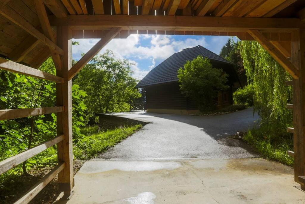 Cottage In The Woods - Lake בוהין מראה חיצוני תמונה
